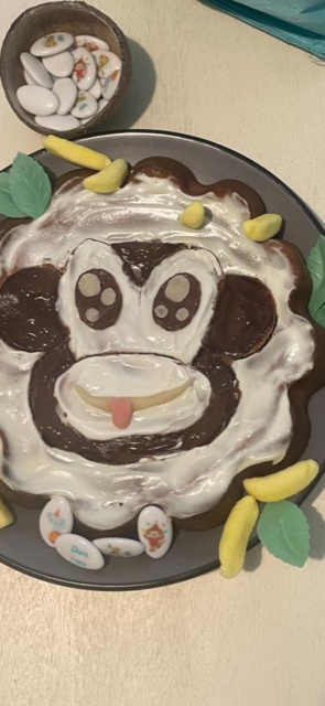 Gâteau d'anniversaire tête de singe pour enfant aux 2 parfums : vanille et chocolat