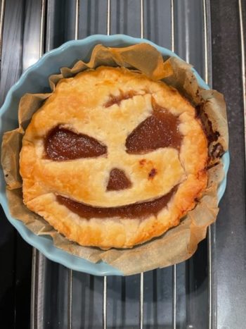 Mini monstres chaussons aux pommes et à la fraise : un dessert d'Halloween fourré à la compote et affreusement sain et gourmand ! HAPPY HALLOWEEN